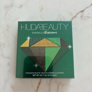 Huda Beauty Emerald Obsessions Eyeshadow Palette. Discontinued palette. Rare!